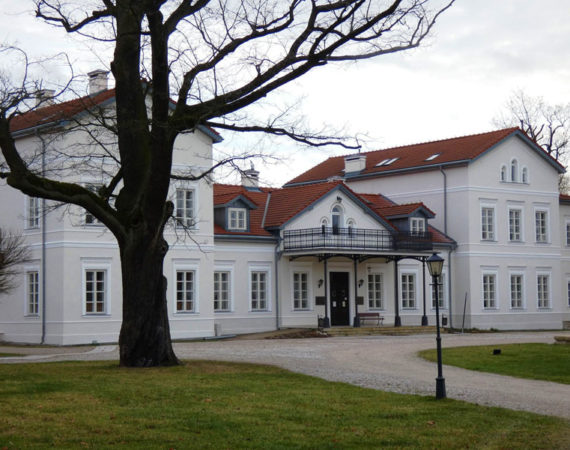 Pałac Łochów