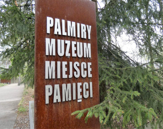 Palmiry – miejsce pamięci