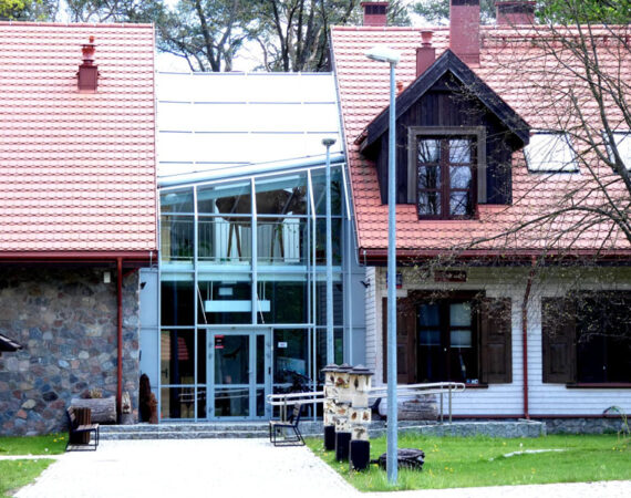 Centrum edukacji przyrodniczo-leśnej w Powsinie